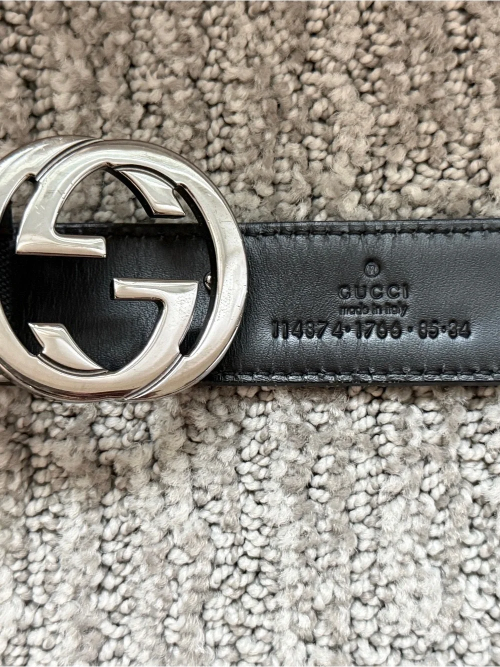 Gucci - 2006 Black Leather Belt with Silver Logo Buckle
